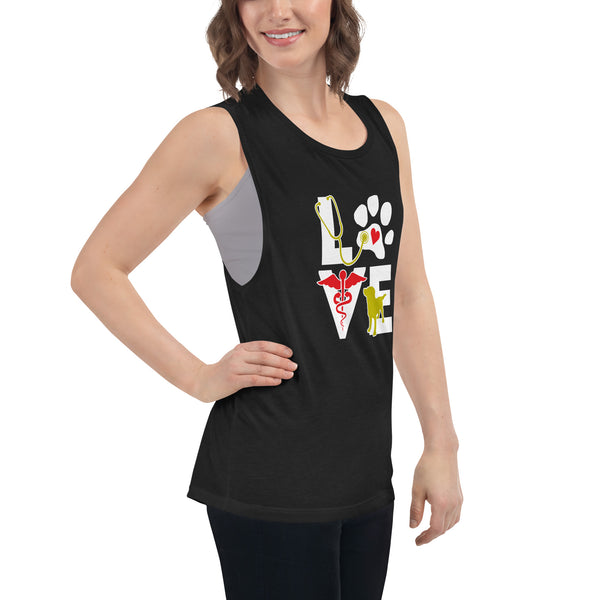 Love dog Women's Tank Top-I love Veterinary
