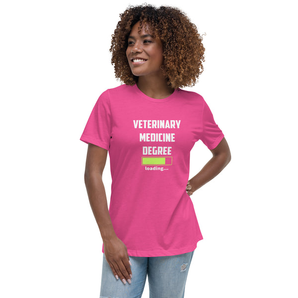 Veterinary medicine degree loading Women's T-Shirt-I love Veterinary