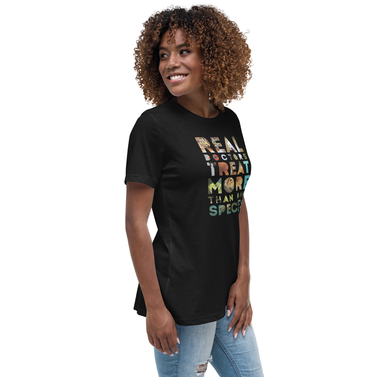 Real doctors treat more than one species Women's T-Shirt-I love Veterinary