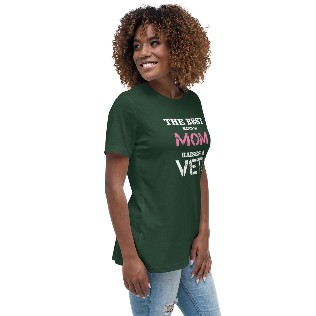 The best kind of Mom raises a Veterinarian Women's T-Shirt