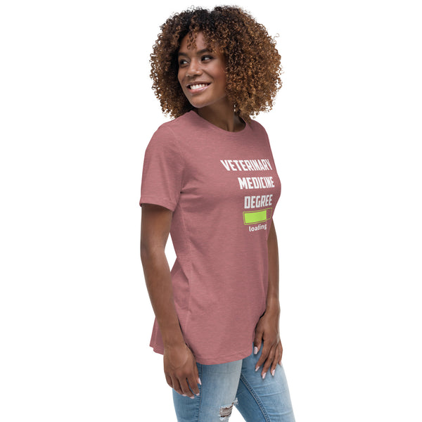 Veterinary medicine degree loading Women's T-Shirt-I love Veterinary