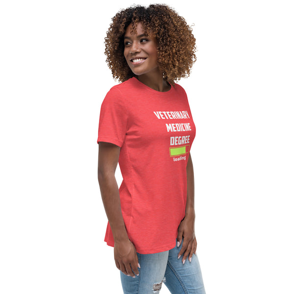 Veterinary medicine degree loading Women's T-Shirt-I love Veterinary