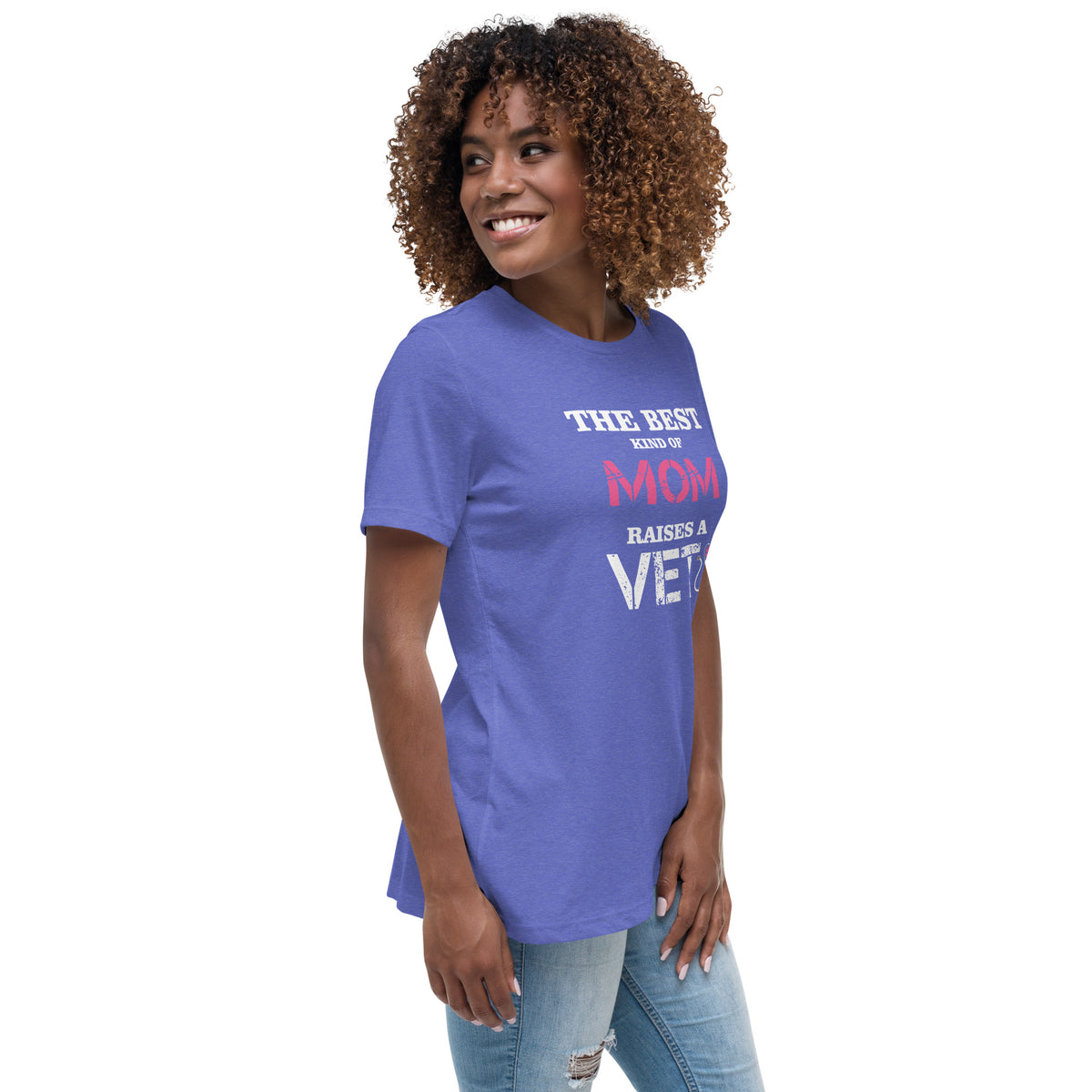 The best kind of Mom raises a Veterinarian Women's T-Shirt