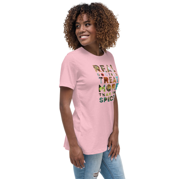 Real doctors treat more than one species Women's T-Shirt-I love Veterinary