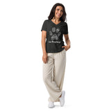 Vet Receptionist Pawprint Women’s V-neck t-shirt-I love Veterinary