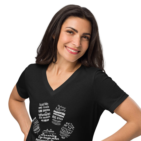 Vet Receptionist Pawprint Women’s V-neck t-shirt-I love Veterinary