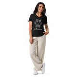 Vet Receptionist Pawprint Women’s V-neck t-shirt-I love Veterinary