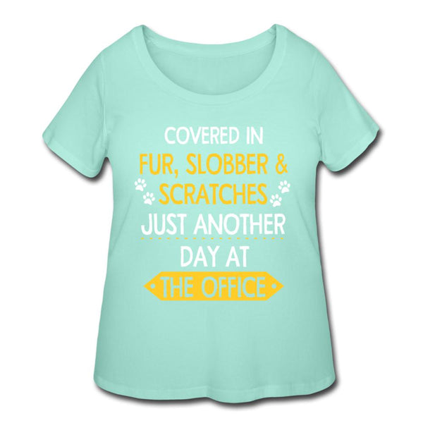 Fur, Slobber, Scratches Women's Curvy T-shirt-Women’s Curvy T-Shirt | LAT 3804-I love Veterinary