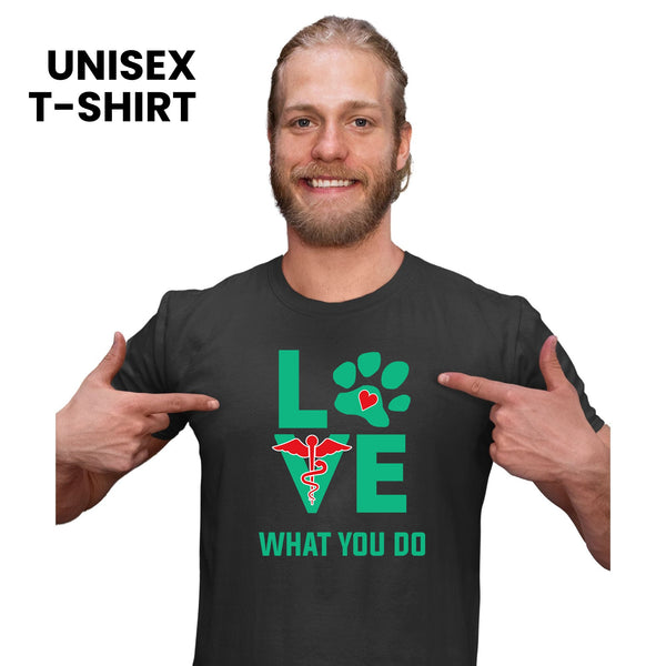 Love what you do Unisex T-shirt-Unisex Classic T-Shirt | Fruit of the Loom 3930-I love Veterinary