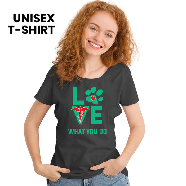 Love what you do Unisex T-shirt-Unisex Classic T-Shirt | Fruit of the Loom 3930-I love Veterinary