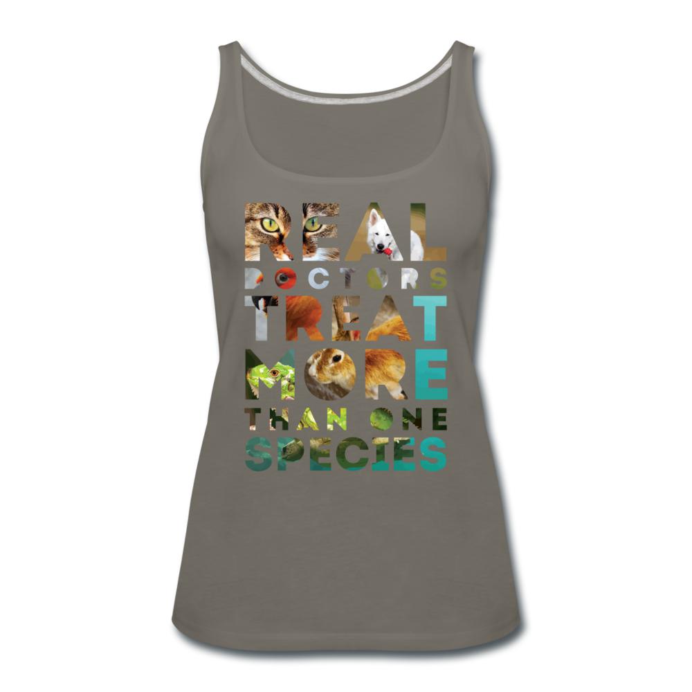 Real doctors treat more than one species Women's Tank Top-Women’s Premium Tank Top | Spreadshirt 917-I love Veterinary