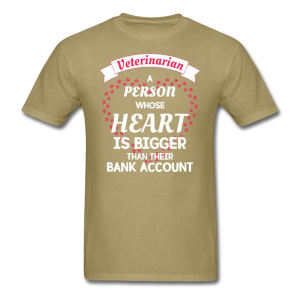 Veterinarian Heart bigger than bank account Unisex T-shirt-Unisex Classic T-Shirt | Fruit of the Loom 3930-I love Veterinary